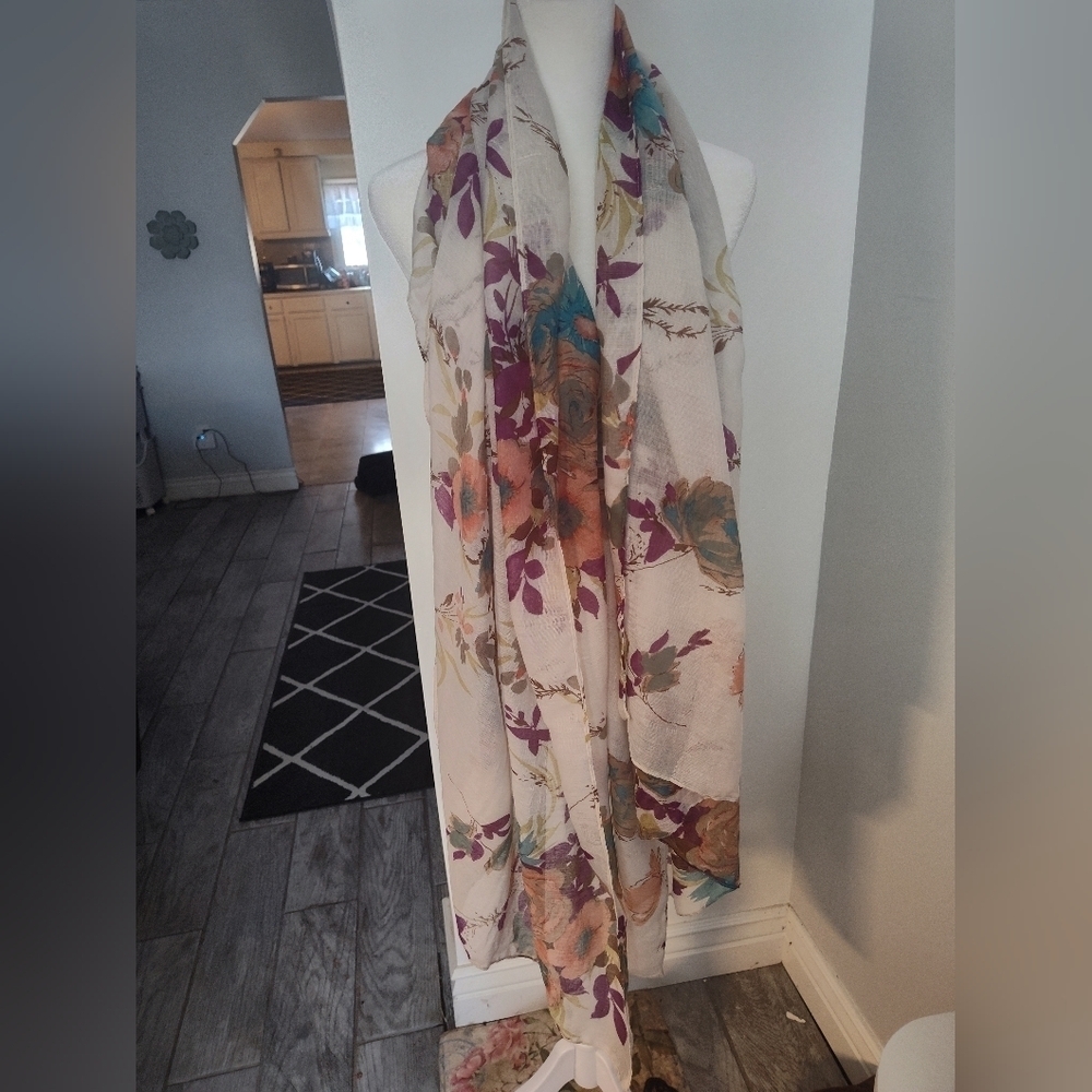 Floral light weight scarf